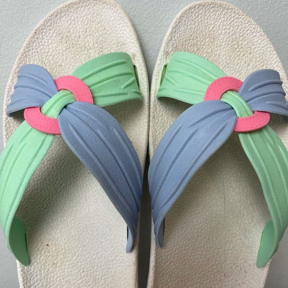 Islander Pastel Easy On Slides Size 8 - Picture 3 of 7